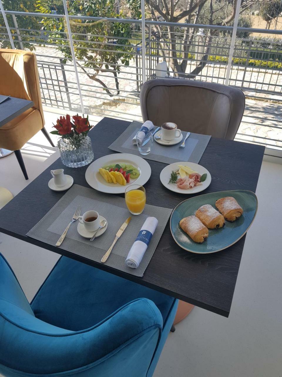 Hotel Villa Flora Relais Caltanissetta Buitenkant foto