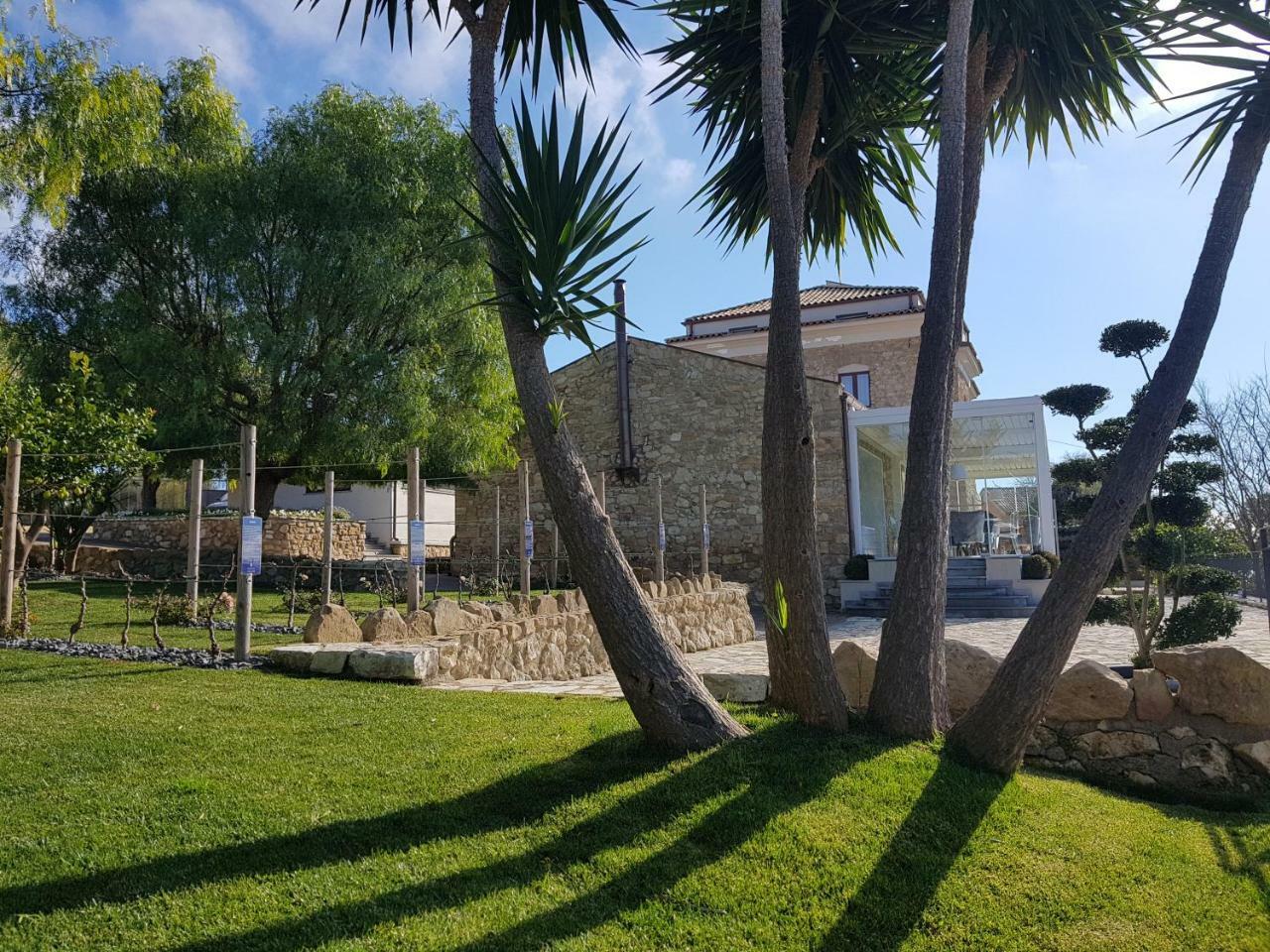 Hotel Villa Flora Relais Caltanissetta Buitenkant foto