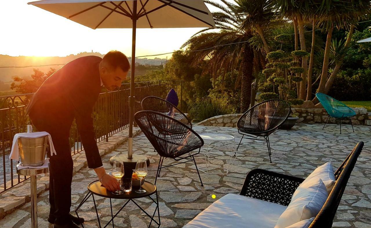 Hotel Villa Flora Relais Caltanissetta Buitenkant foto